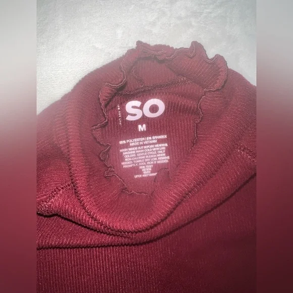 SO Deep Red Knit Fabric - Picture 3 of 6